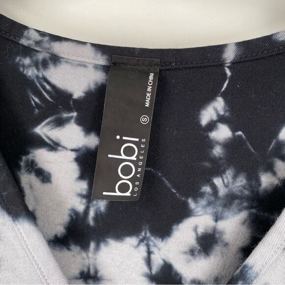 Bobi Women’s V Neck Tie Front Tye Die Blouse size S - Picture 2 of 3